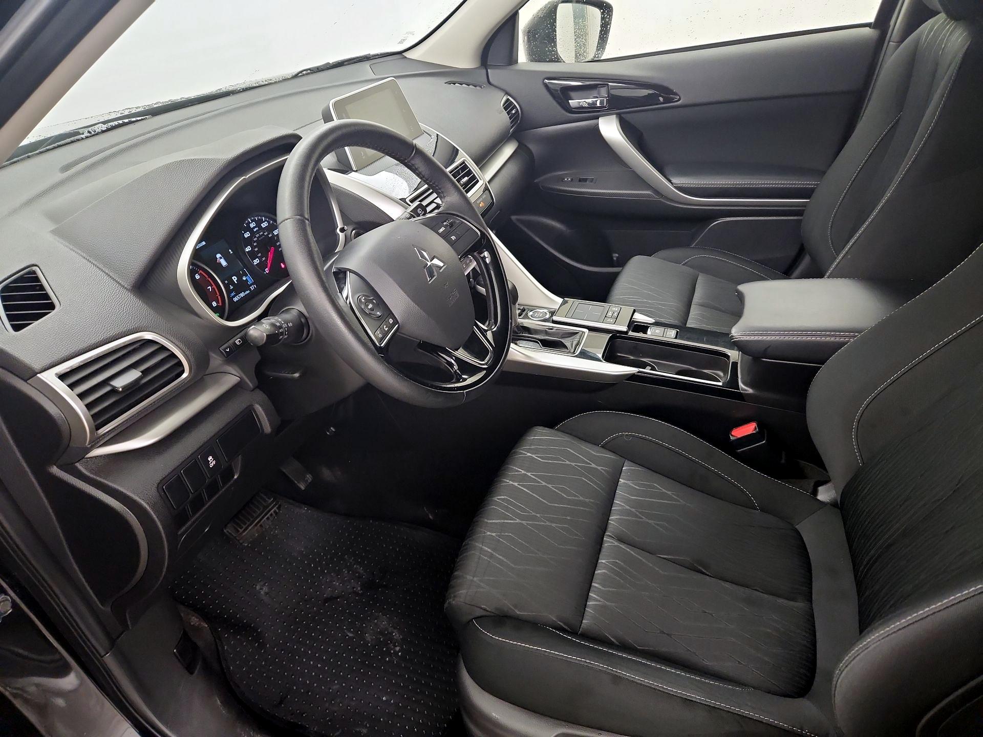 Thumbnail: 2018 Mitsubishi Eclipse Cross - 11