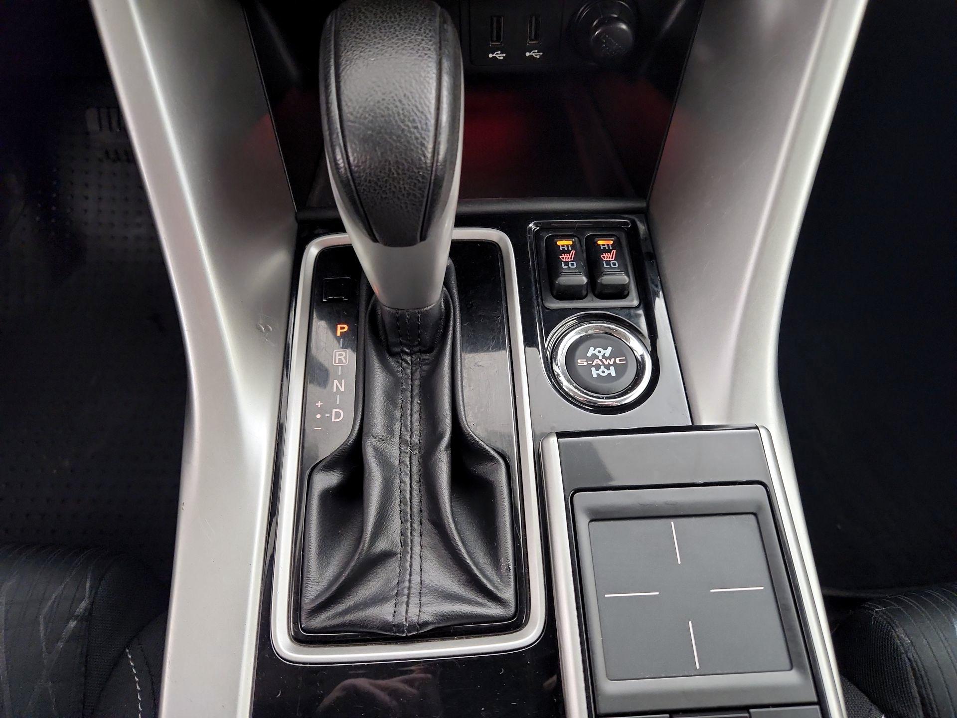 Thumbnail: 2018 Mitsubishi Eclipse Cross - 17