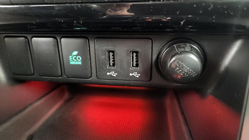 2018 Mitsubishi Eclipse Cross SE 18
