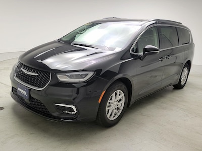 2022 Chrysler Pacifica Touring L -
                San Diego, CA