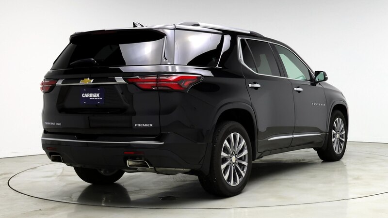 2022 Chevrolet Traverse Premier 8