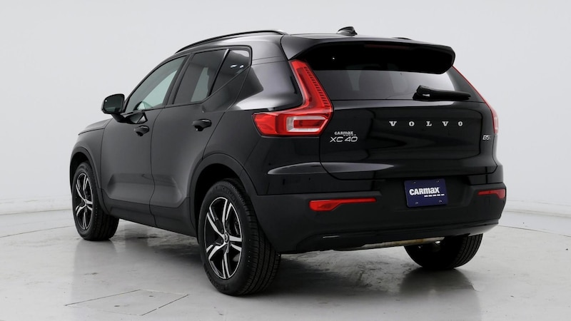 2024 Volvo XC40 B5 Core 2