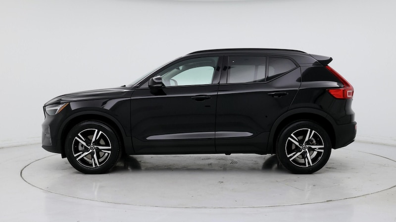 2024 Volvo XC40 B5 Core 3