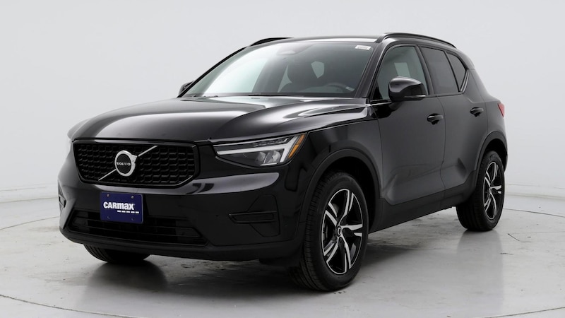 2024 Volvo XC40 B5 Core 4