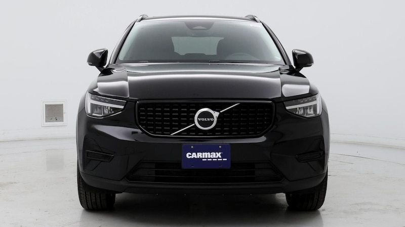 2024 Volvo XC40 B5 Core 5