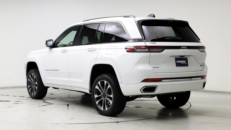 2023 Jeep Grand Cherokee Overland 2