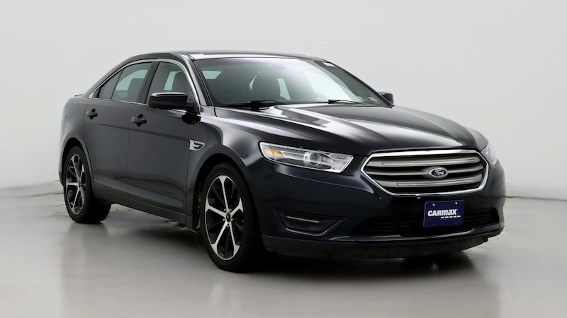 2015 Ford Taurus SEL Hero Image