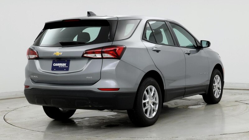 2024 Chevrolet Equinox LS 8