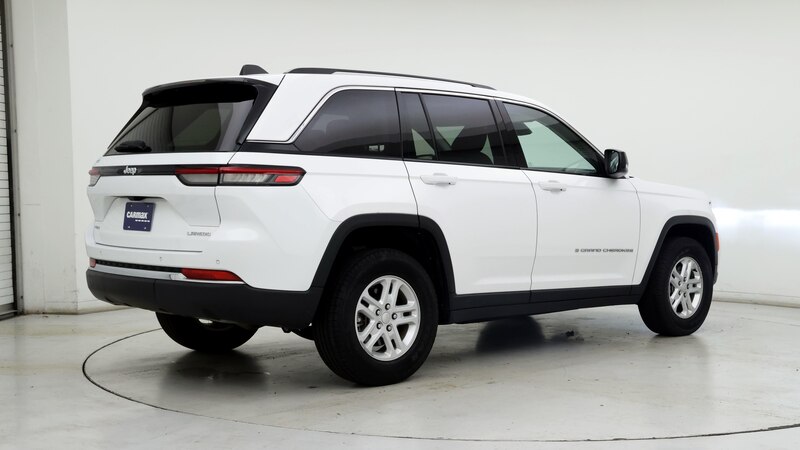 2023 Jeep Grand Cherokee Laredo 3