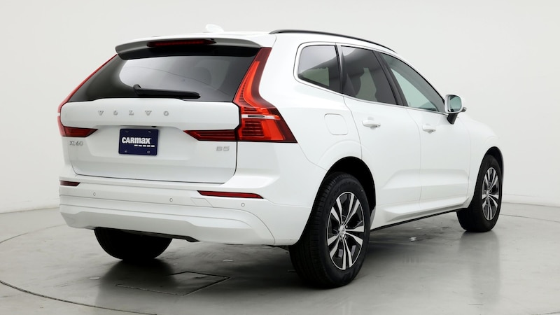 2023 Volvo XC60 B5 Core 8