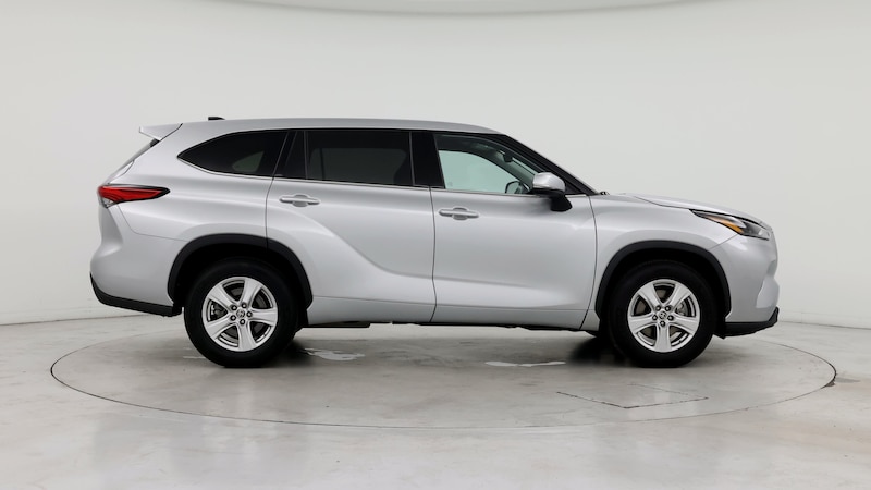 2022 Toyota Highlander LE 7