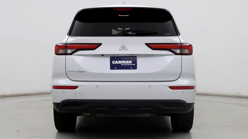 2022 Mitsubishi Outlander ES 6