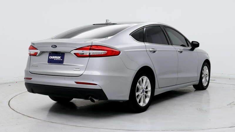 2020 Ford Fusion SE 8