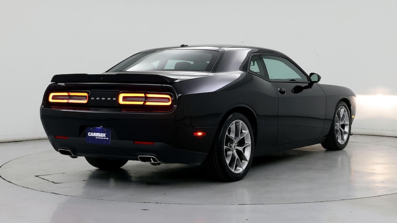 2022 Dodge Challenger GT 8