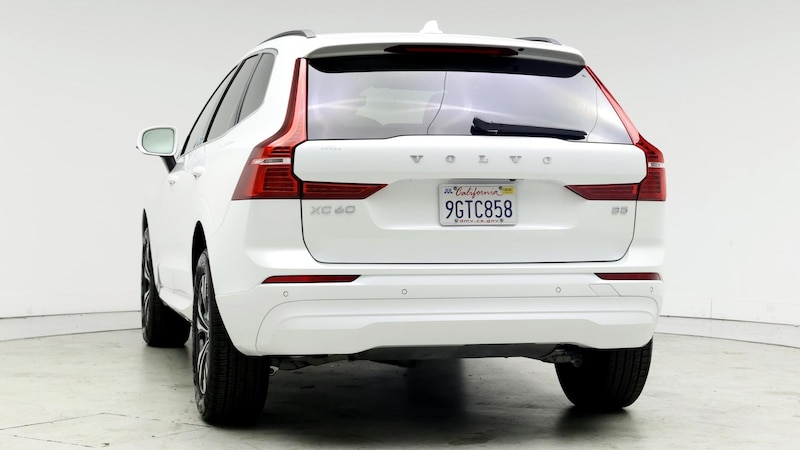 2023 Volvo XC60 B5 Core 6