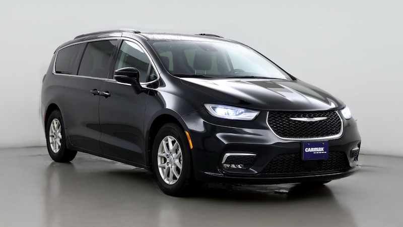 2022 Chrysler Pacifica Touring L Hero Image