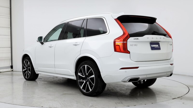 2021 Volvo XC90 T6 Momentum 2