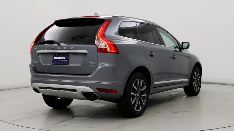 2017 Volvo XC60 T6 Dynamic 8