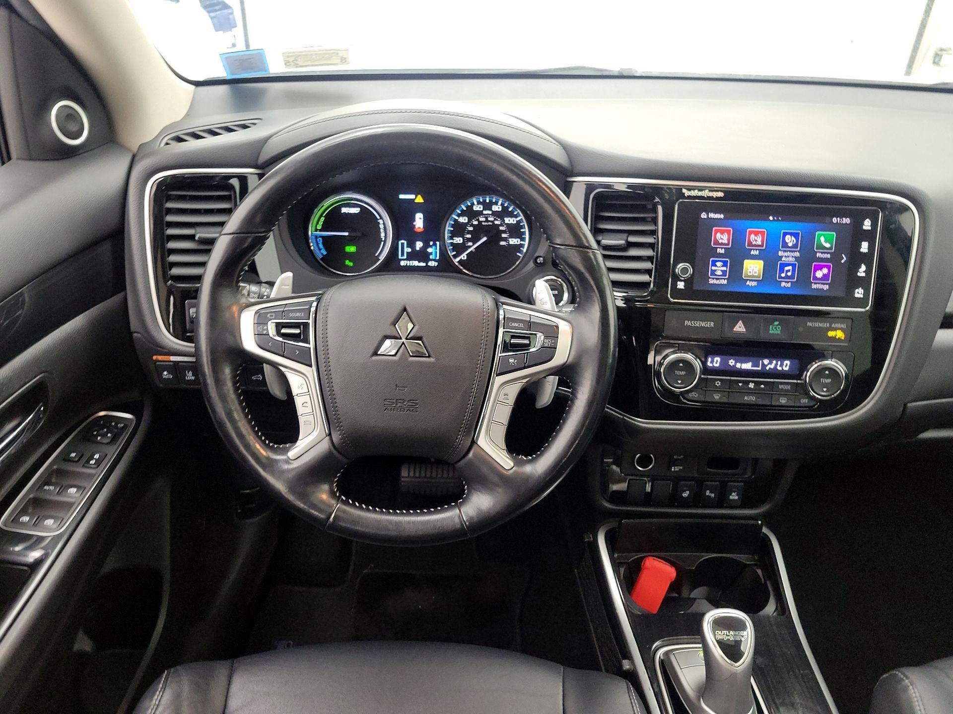 Thumbnail: 2018 Mitsubishi Outlander - 10