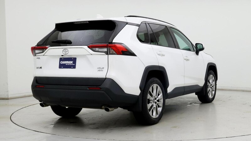 2019 Toyota RAV4 XLE Premium 8