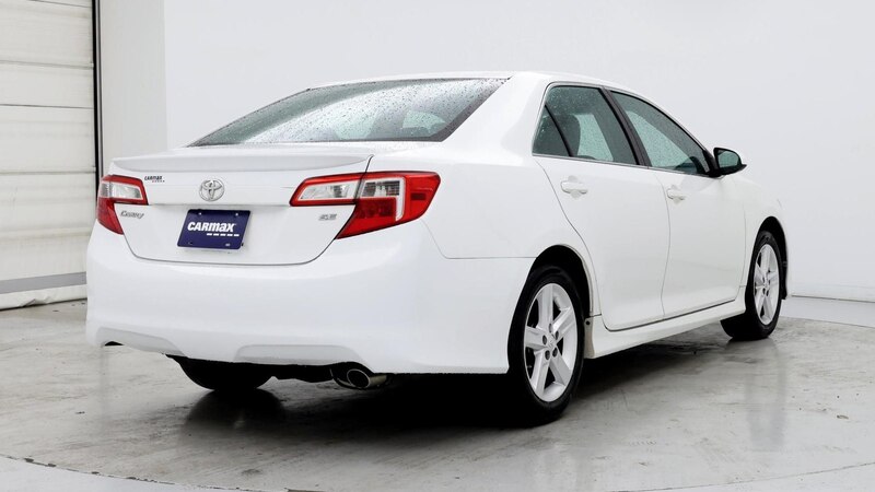 2013 Toyota Camry SE 8