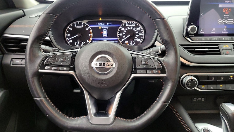 2019 Nissan Altima SR 10