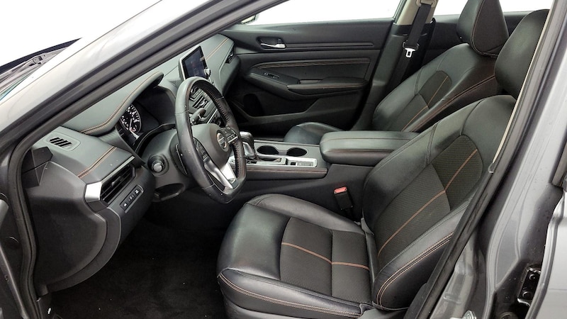 2019 Nissan Altima SR 11