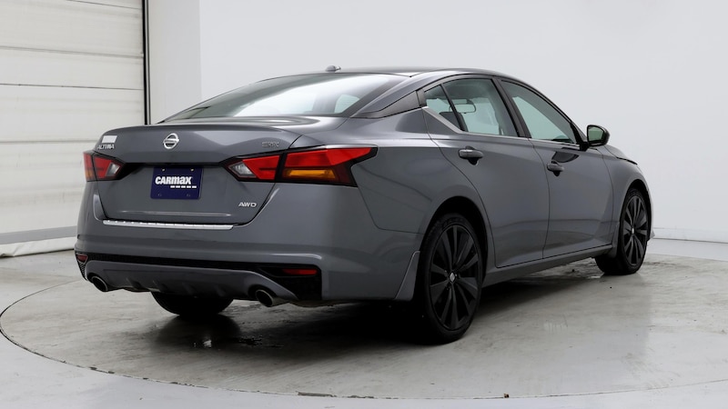 2019 Nissan Altima SR 8