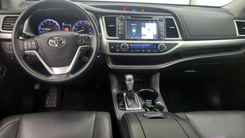 2019 Toyota Highlander XLE 9