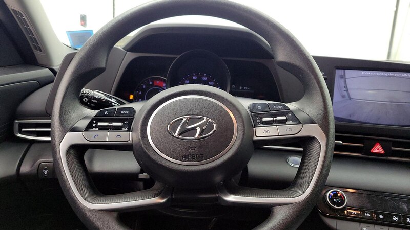 2023 Hyundai Elantra SEL 10