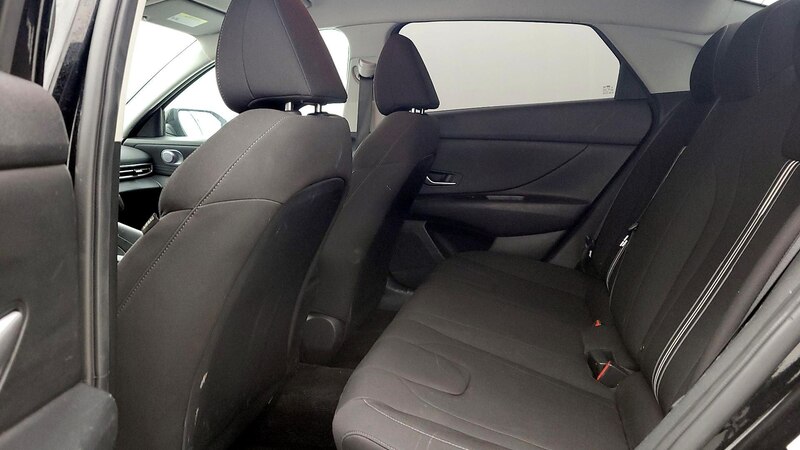 2023 Hyundai Elantra SEL 18