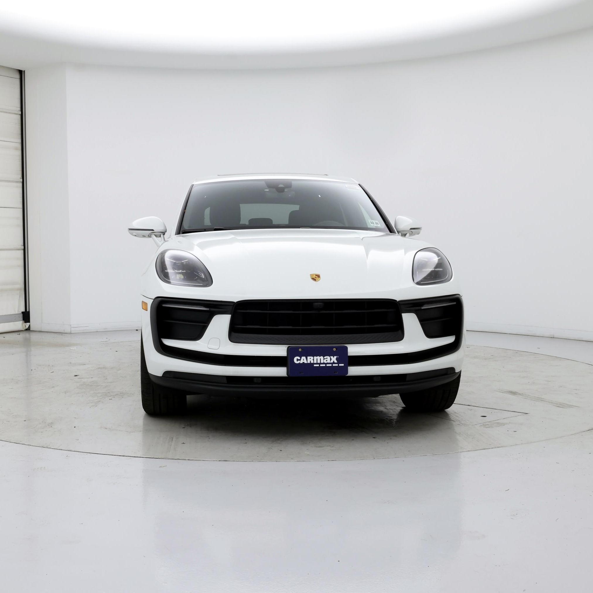 Thumbnail: 2022 Porsche Macan - 5