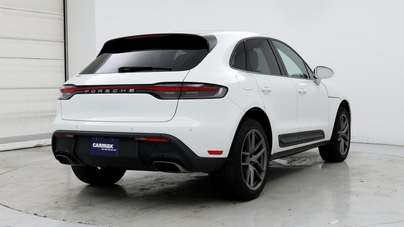 2022 Porsche Macan  8