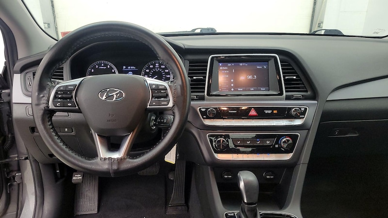 2019 Hyundai Sonata SE 10