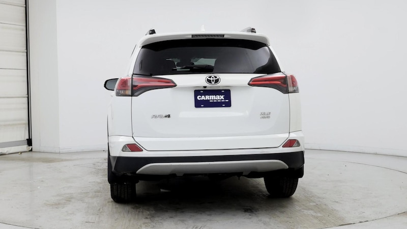 2018 Toyota RAV4 XLE 6