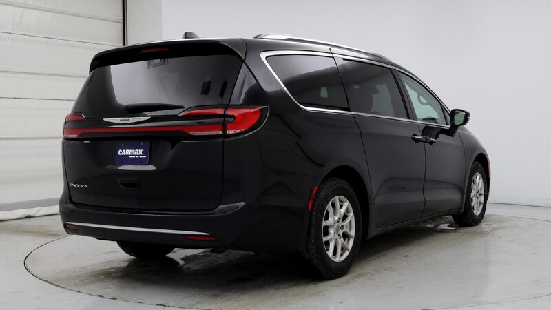 2021 Chrysler Pacifica Touring L 8