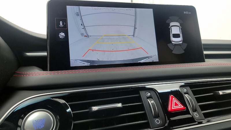 2023 Genesis G70 2.0T 14
