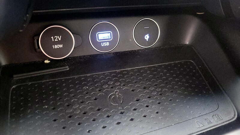 2023 Genesis G70 2.0T 18