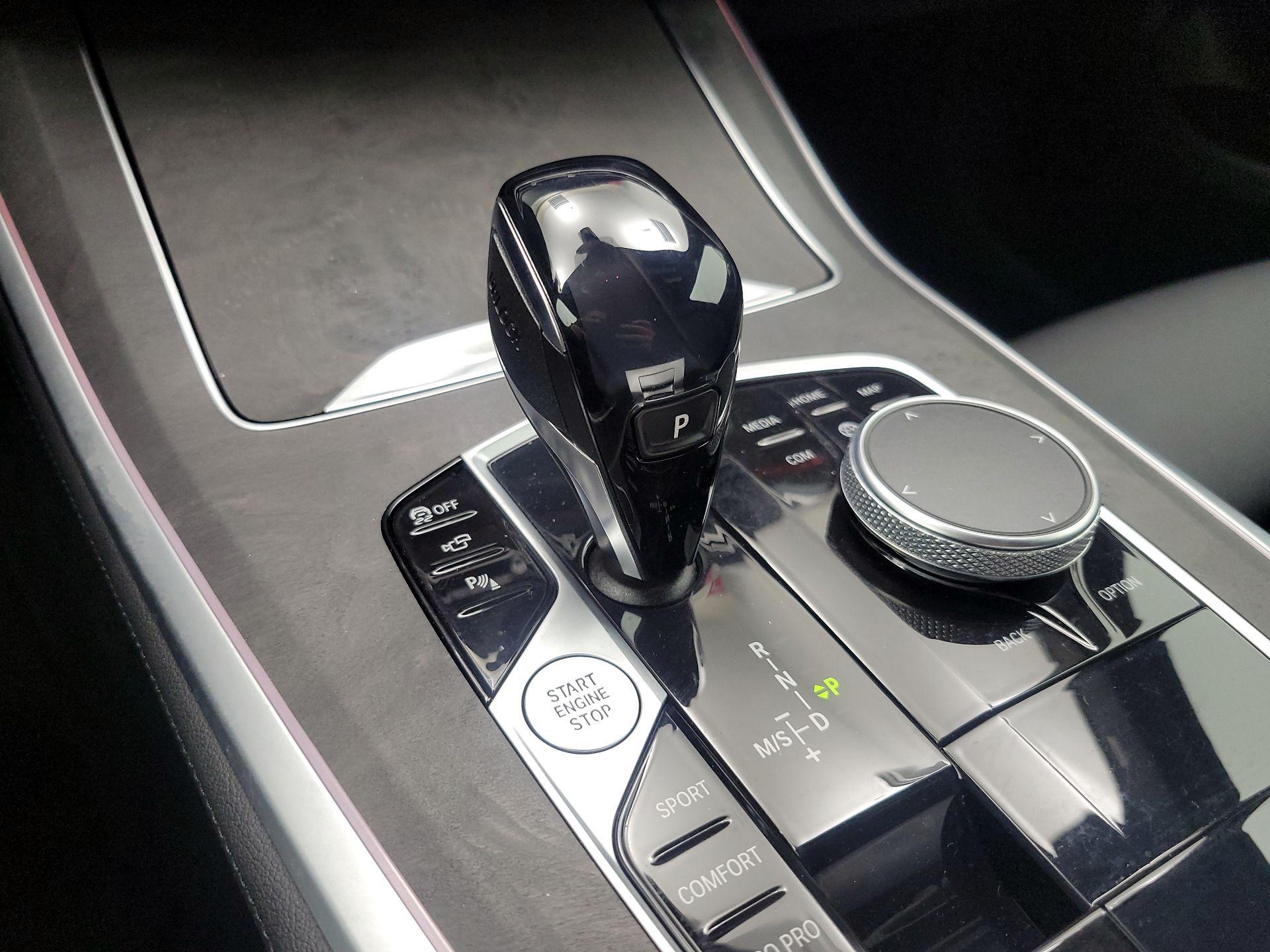 Thumbnail: 2022 BMW X5 - 18