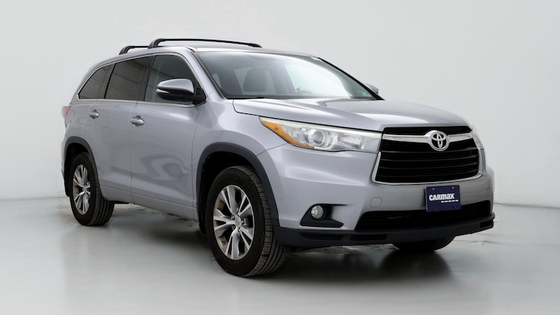 2015 Toyota Highlander Plus Hero Image