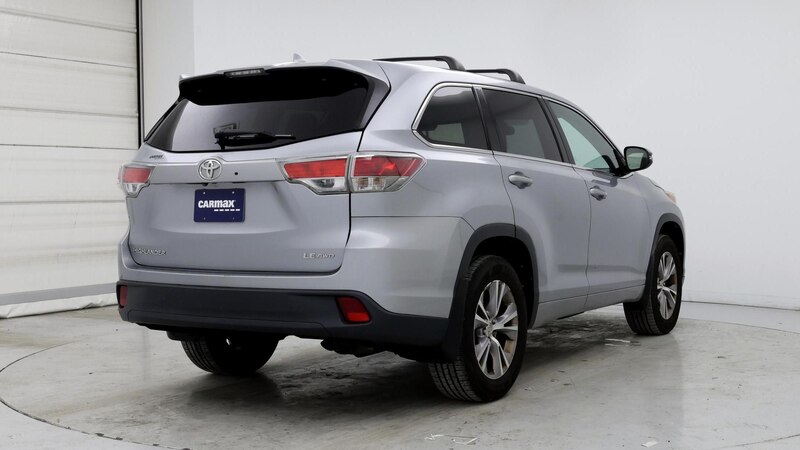 2015 Toyota Highlander Plus 8