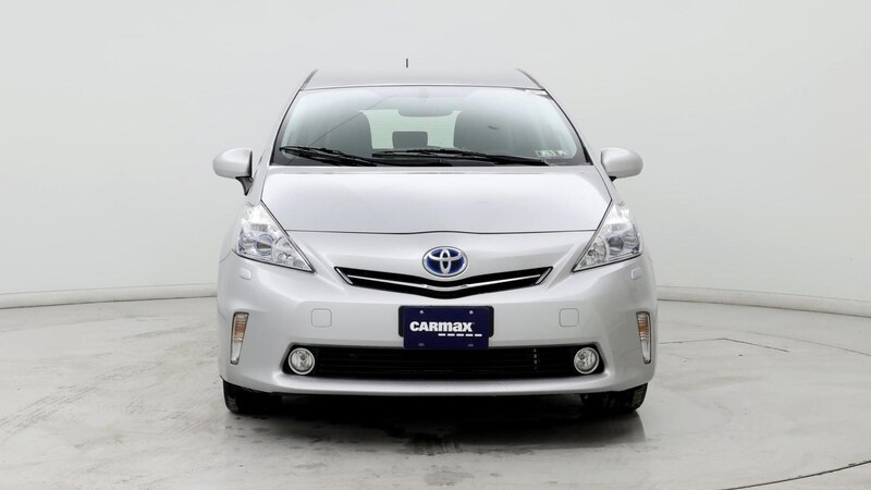 2013 Toyota Prius v Five 5