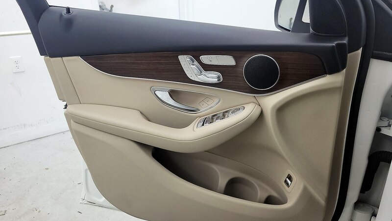 2021 Mercedes-Benz GLC 300 12