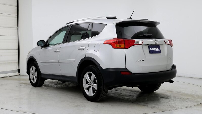 2015 Toyota RAV4 XLE 2