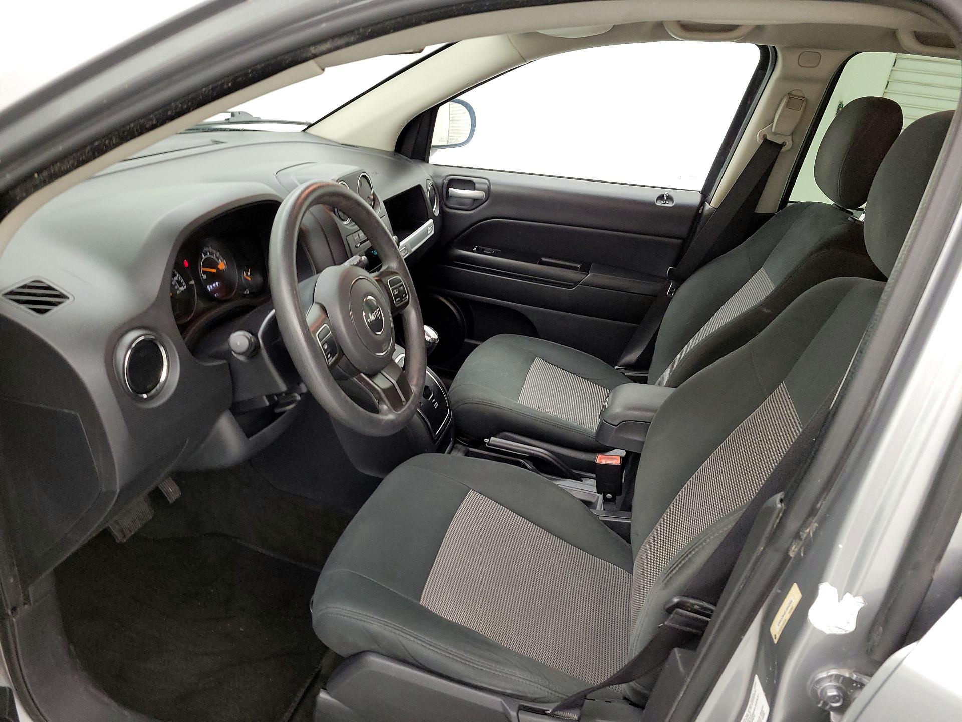 Thumbnail: 2014 Jeep Compass - 11