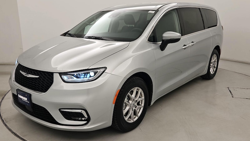 2023 Chrysler Pacifica Touring L 3