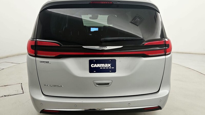 2023 Chrysler Pacifica Touring L 6