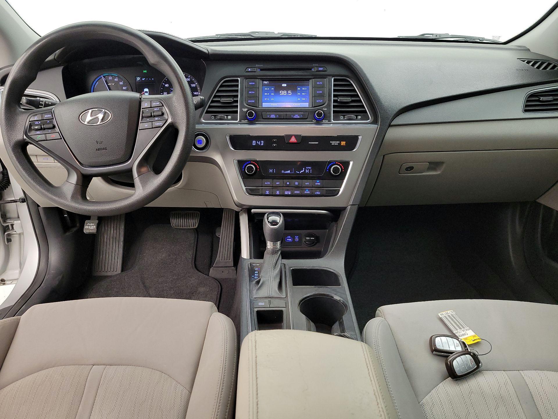 Thumbnail: 2016 Hyundai Sonata - 9