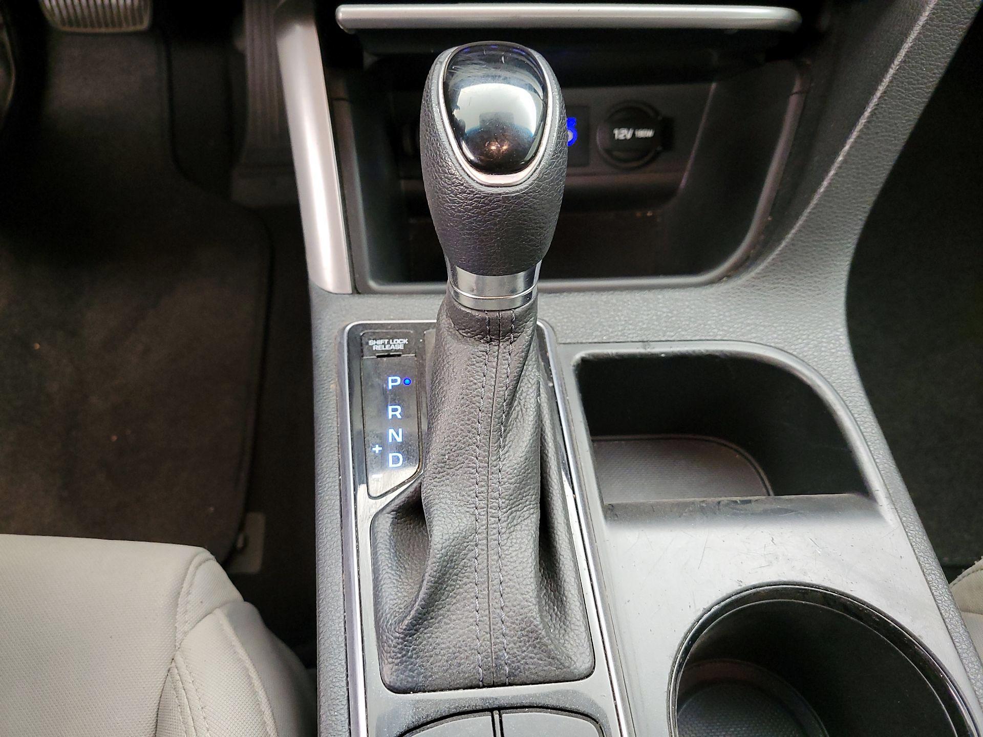 Thumbnail: 2016 Hyundai Sonata - 17