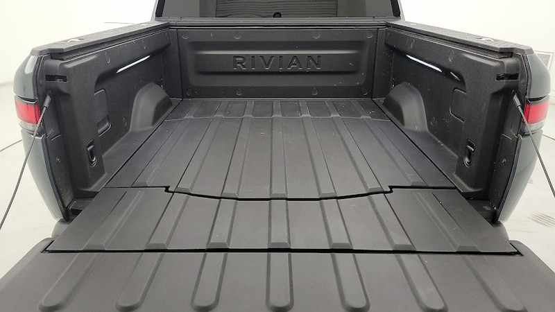 2023 Rivian R1T Adventure 21